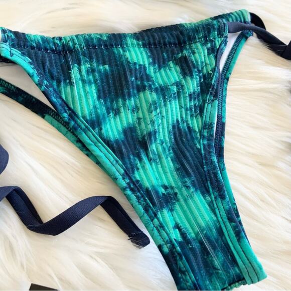 Yandy Two Piece Blue Tie Dye Bikini Set Adjustable Small/Medium NEW WITH TAGS - Picture 10 of 15